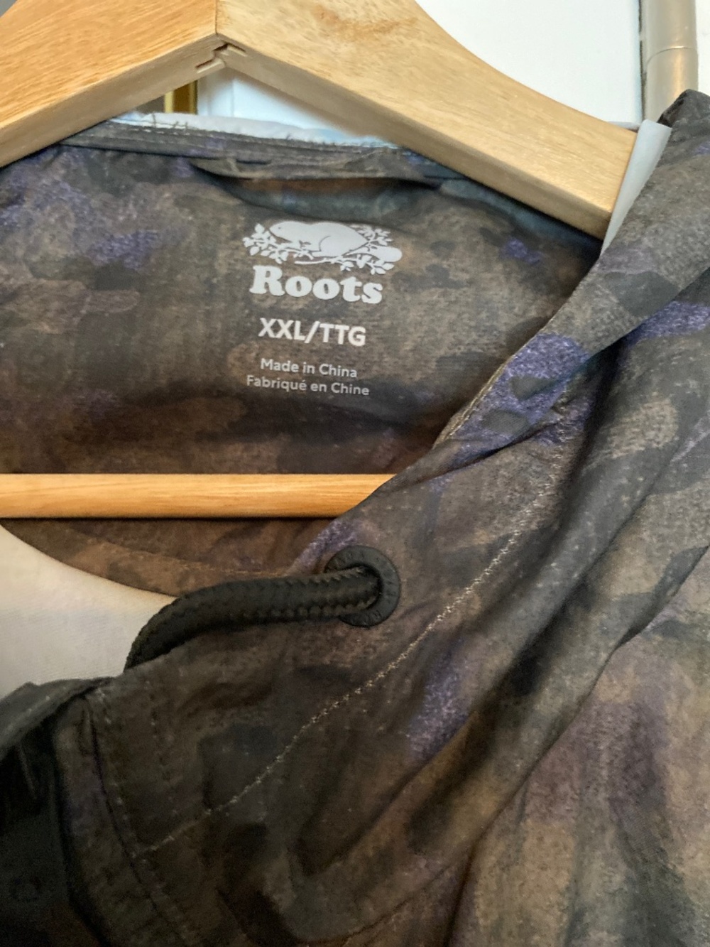 ROOTS Windbreaker Camouflage - Picture 2 of 5